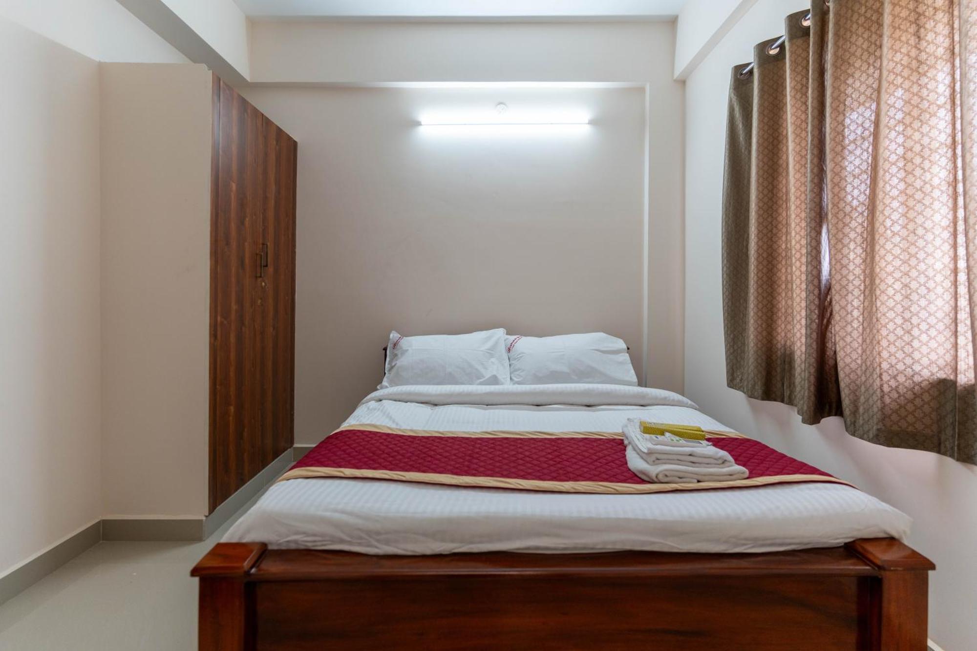 Aishwaryam Service Apartment Chennai Esterno foto